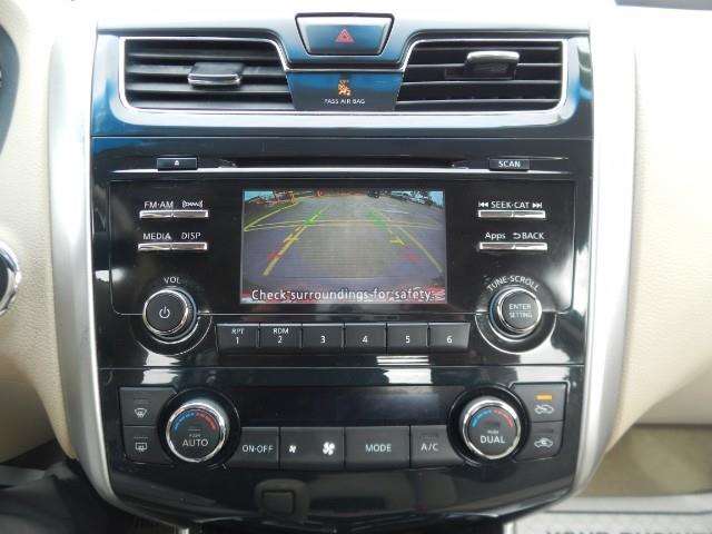 2014 Nissan Altima 2.5 SV 4dr Sedan